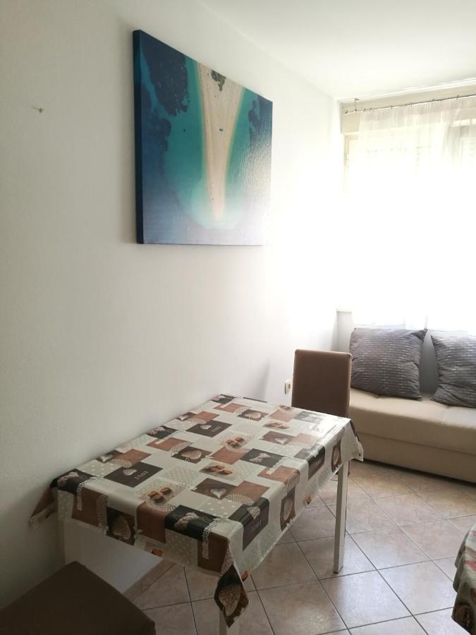 Nice And Cozy Two Single Bed Room Split Kültér fotó